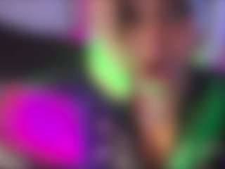 Live webcam model katt-leya on Soda Cams