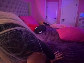 katt-leya Live Webcam on CamSoda