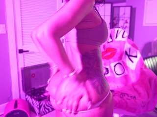 katt-leya Live Webcam on CamSoda