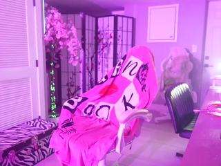 katt-leya Live Webcam on CamSoda