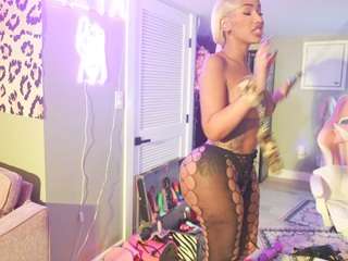 katt-leya Live Webcam on CamSoda