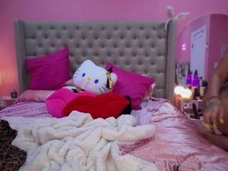 Katt Leya live cam