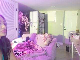 katt-leya live on CamSoda