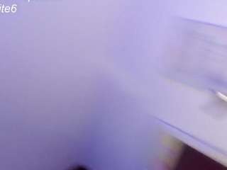 Live webcam model ninapetite on Soda Cams