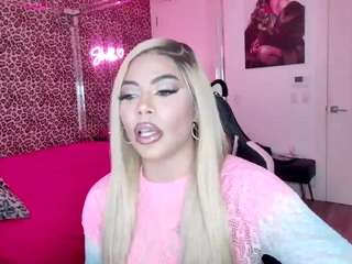 Golden Ticket Show: Surprise show (190 tokens per ticket)