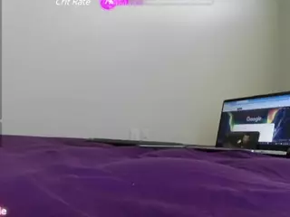 RisQue's Live Sex Cam Show