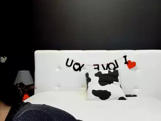 julianna-jami's Live Sex Cam Show