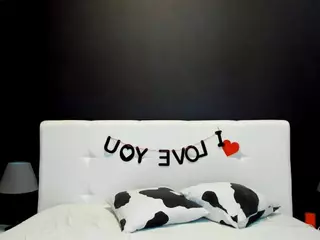julianna-jami's Live Sex Cam Show