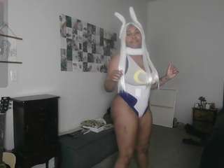 Live webcam model thelifeofmalij on Soda Cams