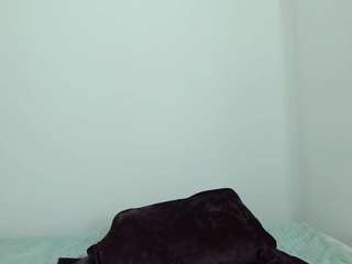 bluediamond18 live webcam show