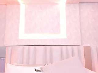 Live cam show with malalha