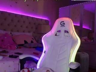 aliciarey Live Webcam on CamSoda