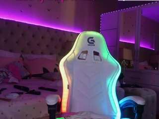 aliciarey Live Webcam on CamSoda
