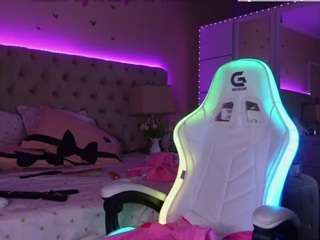 aliciarey Live Webcam on CamSoda