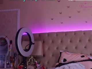 aliciarey Live Webcam on CamSoda