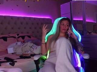 aliciarey Live Webcam on CamSoda