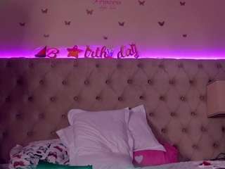 aliciarey webcam model