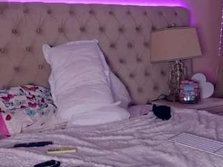 aliciarey Live Webcam on CamSoda