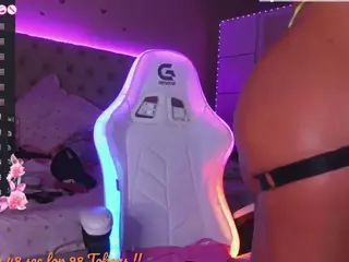 Alicia's Live Sex Cam Show