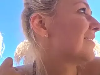 Alicia's Live Sex Cam Show