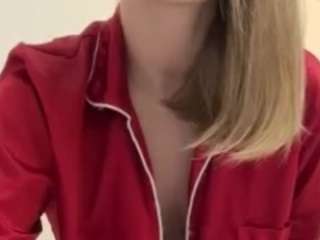 Live webcam model hornynalia on Soda Cams