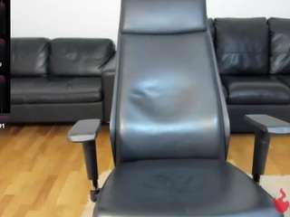 hornynalia Live Webcam on CamSoda