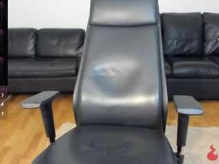 hornynalia Live Webcam on CamSoda