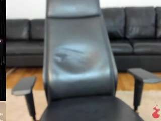 hornynalia Live Webcam on CamSoda