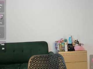 naomixjones Live Webcam on CamSoda