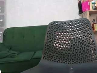 naomixjones Live Webcam on CamSoda