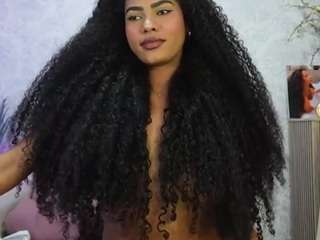 naomixjones Live Webcam on CamSoda