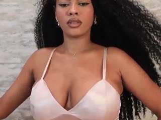naomixjones
