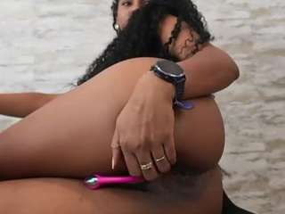 naomixjones