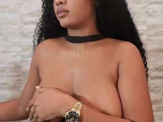 naomixjones