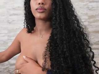 naomixjones live webcam show