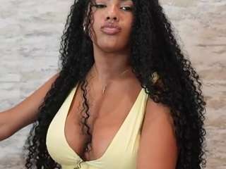 naomixjones live webcam show
