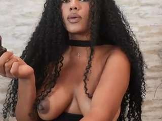 naomixjones live webcam show