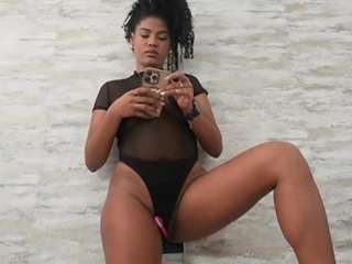 naomixjones