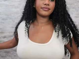 naomixjones