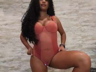 naomixjones