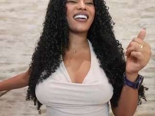 naomixjones