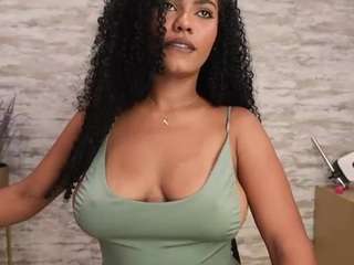 naomixjones