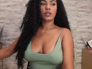 naomixjones