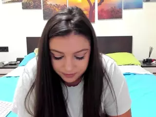 adellineee's Live Sex Cam Show