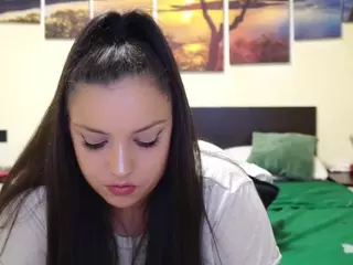 adellineee's Live Sex Cam Show