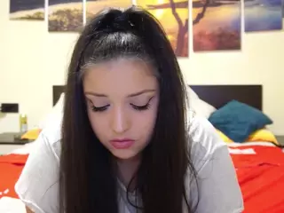 adellineee's Live Sex Cam Show