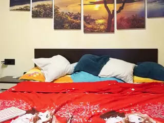 adellineee's Live Sex Cam Show