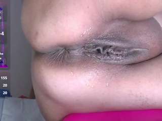 hotmilfsquirt Live Webcam on CamSoda