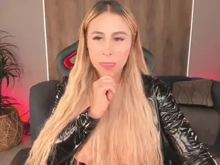 kyliecooper's Live Sex Cam Show