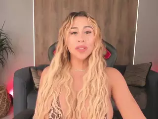 kyliecooper's Live Sex Cam Show